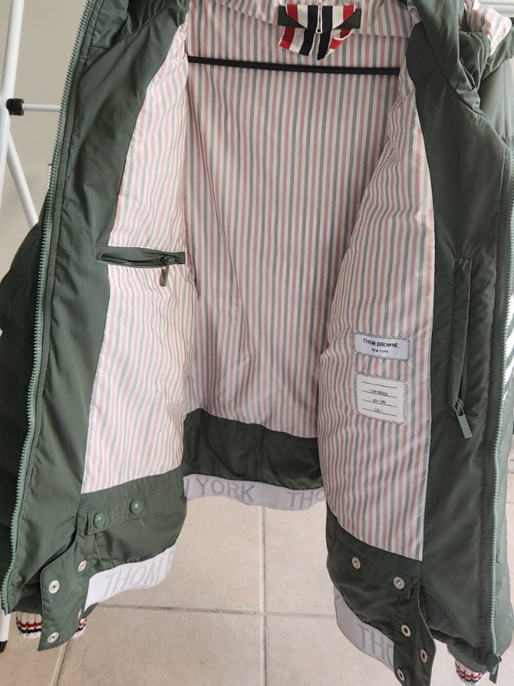 Men Jacket - Picture 3 of 3